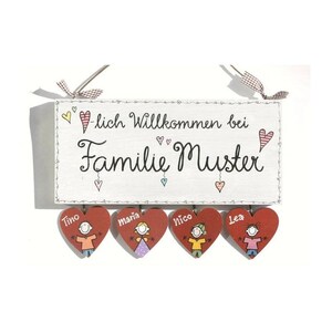 Türschild Familie aus Holz mit Namen personalisiert. Holzschild mit Herzanhänger, Familienschild handbemalt, Haustürschild mit Figuren. Holztürschild, Willkommensschild für Zuhause. Geschenk zu Hochzeit, Geburt, Umzug, Einzug, Weihnachten.