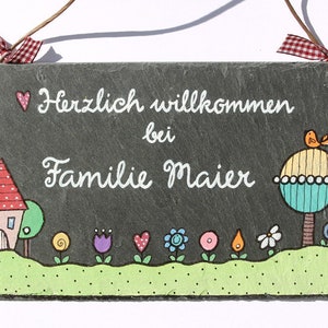 Türschild Familie aus Schiefer mit Name personalisiert. Wetterfestes Schieferschild, Namensschild, Haustürschild, Familienschild, Willkommensschild, Eingangsschild handbemalt. Individuelles Einzugsgeschenk oder Hochzeitsgeschenk.