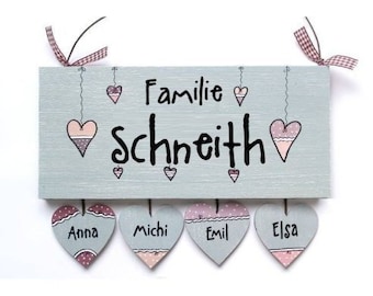 Türschild aus Holz für die Familie mit Namen personalisiert, Holzschild mit Herzanhänger, einzigartiges Geschenk für das Zuhause