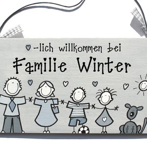 Türschild Familie aus Holz mit Name personalisiert. Holzschild mit Aufhängekordel für die Haustür. Ausgefallenes Hochzeitsgeschenk, Geschenk zum Einzug, Geburtstag, Valentinstag, Muttertag. Familienschild, Haustürschild für das Zuhause.