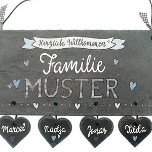 Türschild Familie aus Schiefer personalisiert mit Namen. Wetterfestes Schieferschild mit Herzanhänger. Namensschild, Haustürschild, Familienschild, Willkommensschild handbemalt. Geschenk Hochzeit, Geburt, Einzug, Geburtstag, Weihnachtsgeschenk.