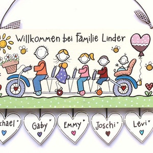 Türschild Familie aus Holz mit Name personalisiert. Holzschild mit Aufhängekordel für die Haustür. Ausgefallenes Geschenk zum Einzug, Umzug, Geburtstag, Valentinstag, Muttertag, Vatertag. Familienschild, Haustürschild für das Zuhause.