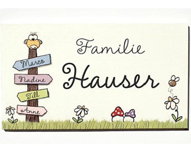 Türschild Familie aus Holz mit Namen personalisiert. Holzschild mit Wegweiser, Familienschild handbemalt, Haustürschild mit Vornamen. Holztürschild, Namensschild für Zuhause. Geschenk zu Hochzeit, Geburt, Umzug, Einzug, Weihnachten.