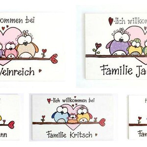 Türschild Familie aus Holz mit Namen personalisiert. Holzschild mit Eulen, Familienschild handbemalt, Haustürschild mit Anhänger. Holztürschild, Willkommensschild für Zuhause. Geschenk zu Hochzeit, Geburt, Umzug, Einzug, Muttertag, Weihnachten.