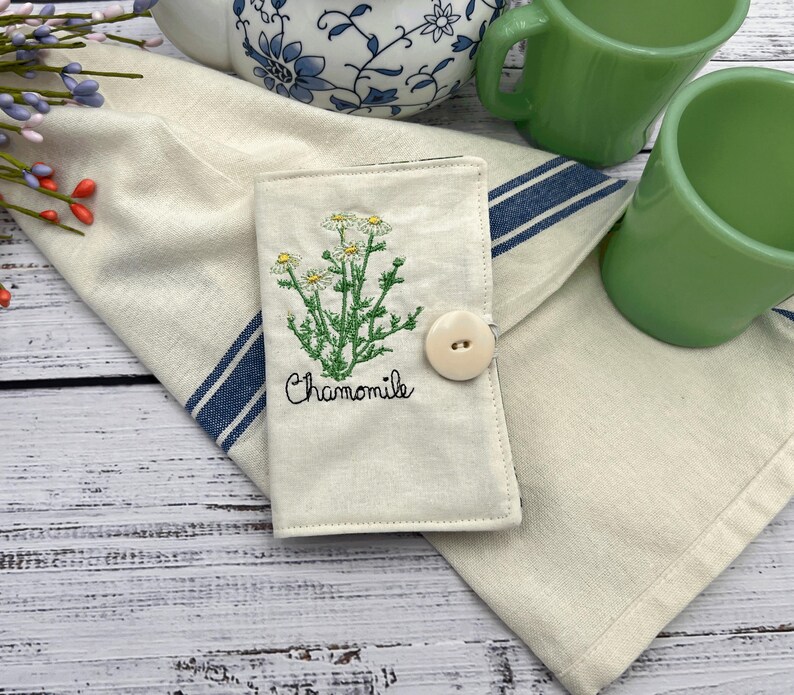 This little tea wallet is great to put in your purse or bag and keep things from going to the bottom of your purse or bag and makes things easy to find it also makes a great gift for a tea lover. You can put tea in it and give it away as a gift .