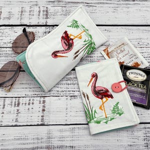 Estuche para gafas de sol con diseño de billetera de té y flamencos rosados, bordado vintage, regalo para profesores, regalo para compañeros de trabajo, regalo para conductor de autobús