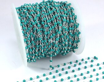 Cadena de rosario de turquesa verde, 2 mm, envuelta en alambre de latón con cuentas.