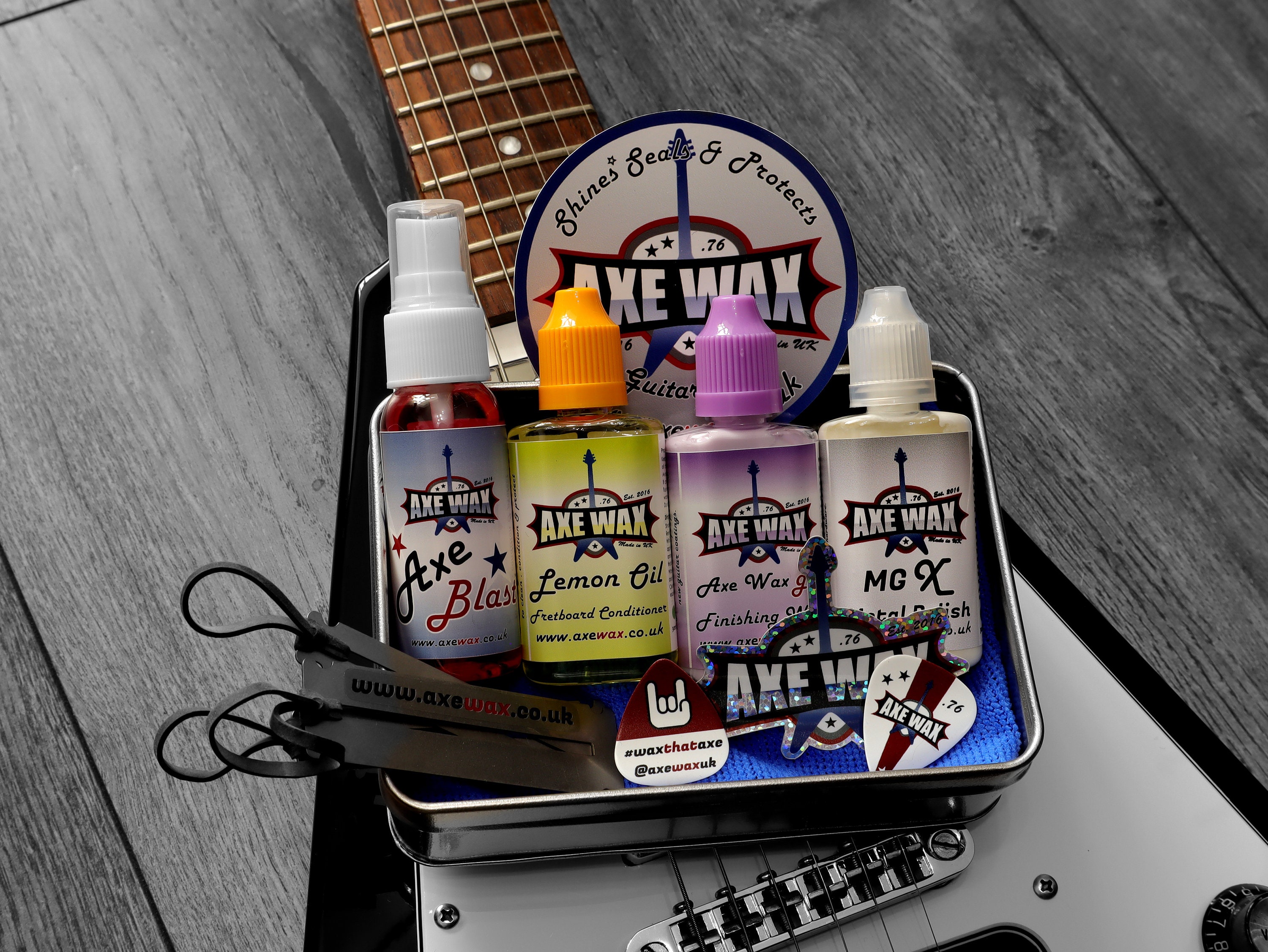 Snake Oil Fretboard Conditioner & Musical Instrument Polish - Terry Carter  Music Store