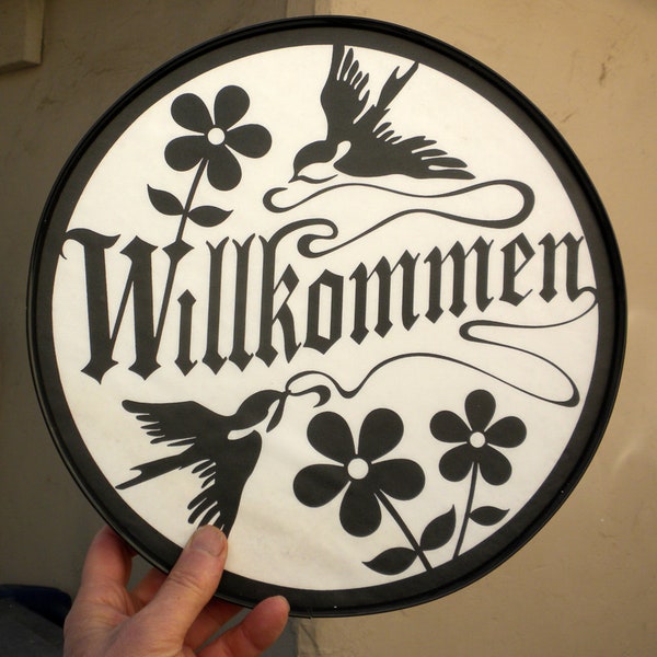 WILLKOMMEN framed round poster