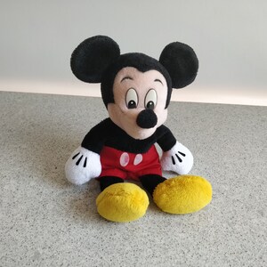 Set di 2 peluche vintage da collezione di Topolino/Set di 2 peluche Disney di Topolino seduto/Peluche di Topolino da 28 cm immagine 2