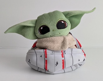 Collectible Star Wars Mandalorian The Child Bounty Collection Hideaway Puppet Plush Toy