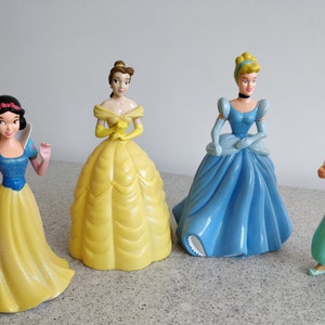 Collectible Princess Disney Plastic Action Figures/Vintage Disney Princess Plastic Toys/ Disney Princess Plastic Cake Toppers