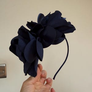 Navy blumiges Kopfstück