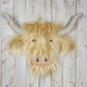 Highland Cow Wreath Attachment, Tan Cow Door Decor, Cow Wall Hanger, Rustic Highland Cow Door Hanger, Rustic Cow Decor