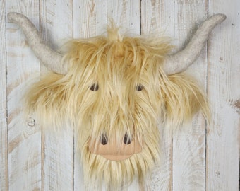 Highland Cow Wreath Attachment, Highland Cow Door Decor, Cow Wall Hanger, Rustic Highland Cow Door Hanger, Rustic Cow Decor