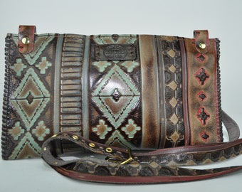Sante Fe Leather Cross Body Bag