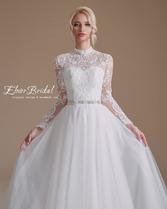 Taryn | U-Neck Simple Wedding Dress | Karen Willis Holmes