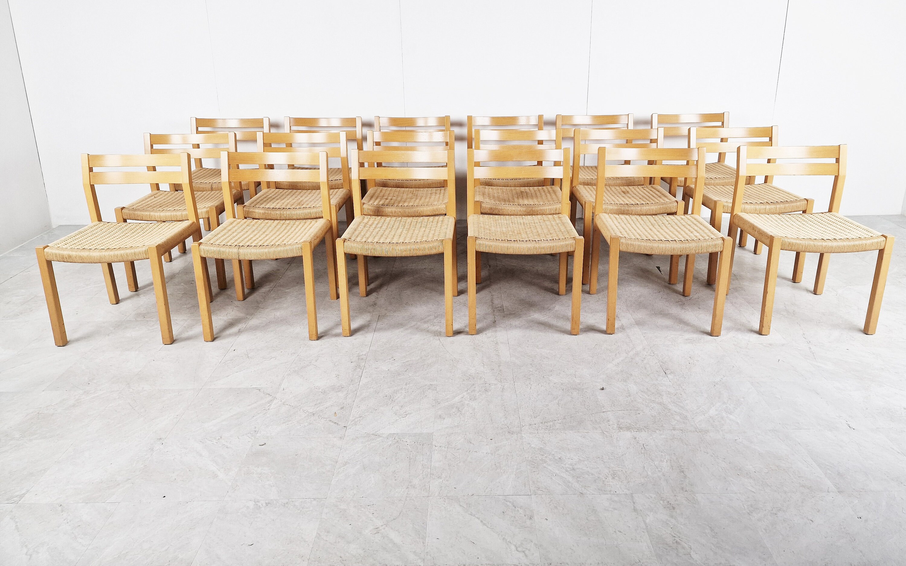 chaises En Chêne Danois