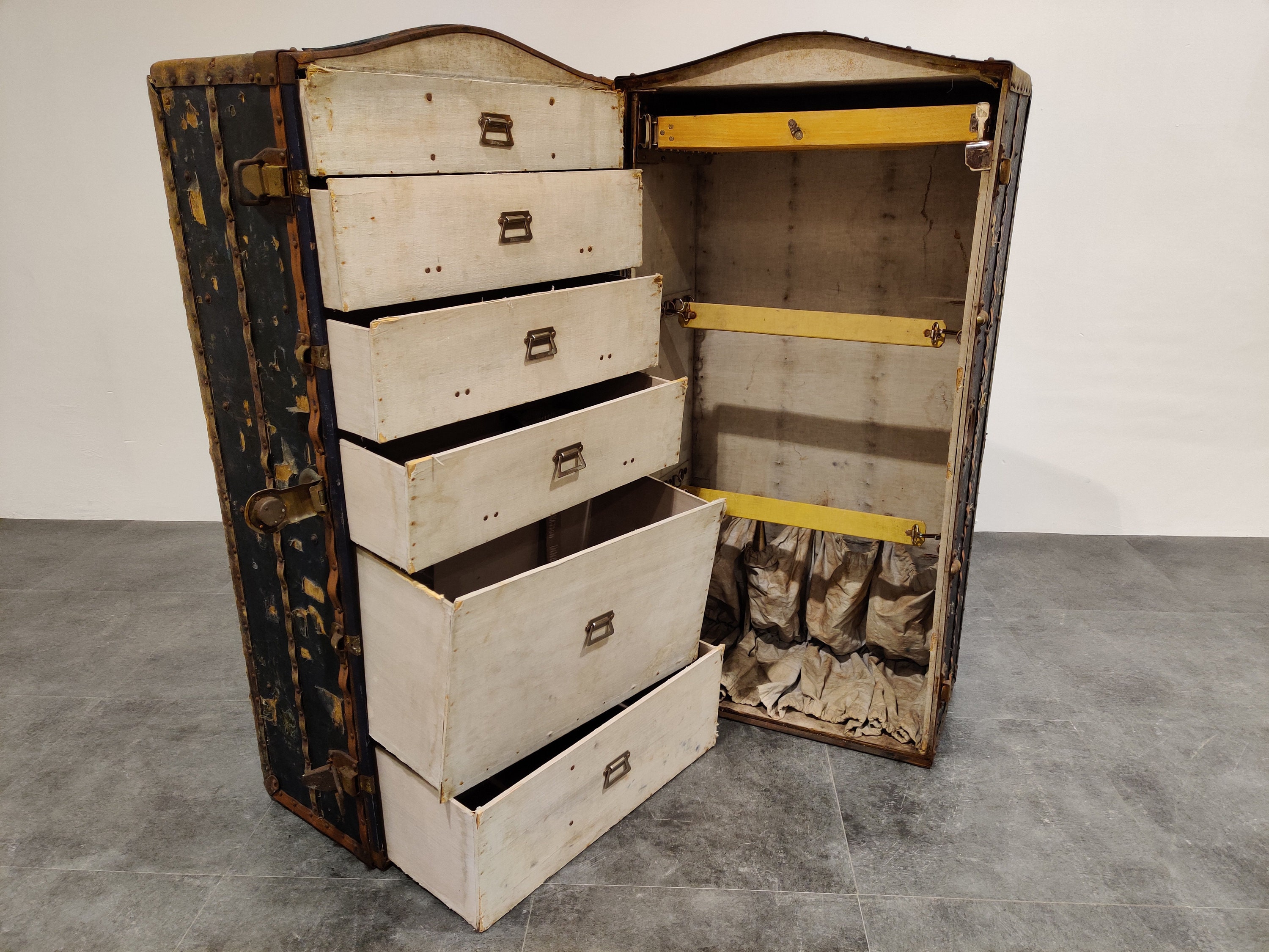 12 Rarest & Most Valuable Antique Trunks (The Louis Vuitton