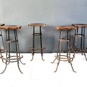 Vintage brutalist bar stools, set of 5 - 1970s - vintage wrought iron bar stools - brutalist design - industrial bar stools - vintage stools