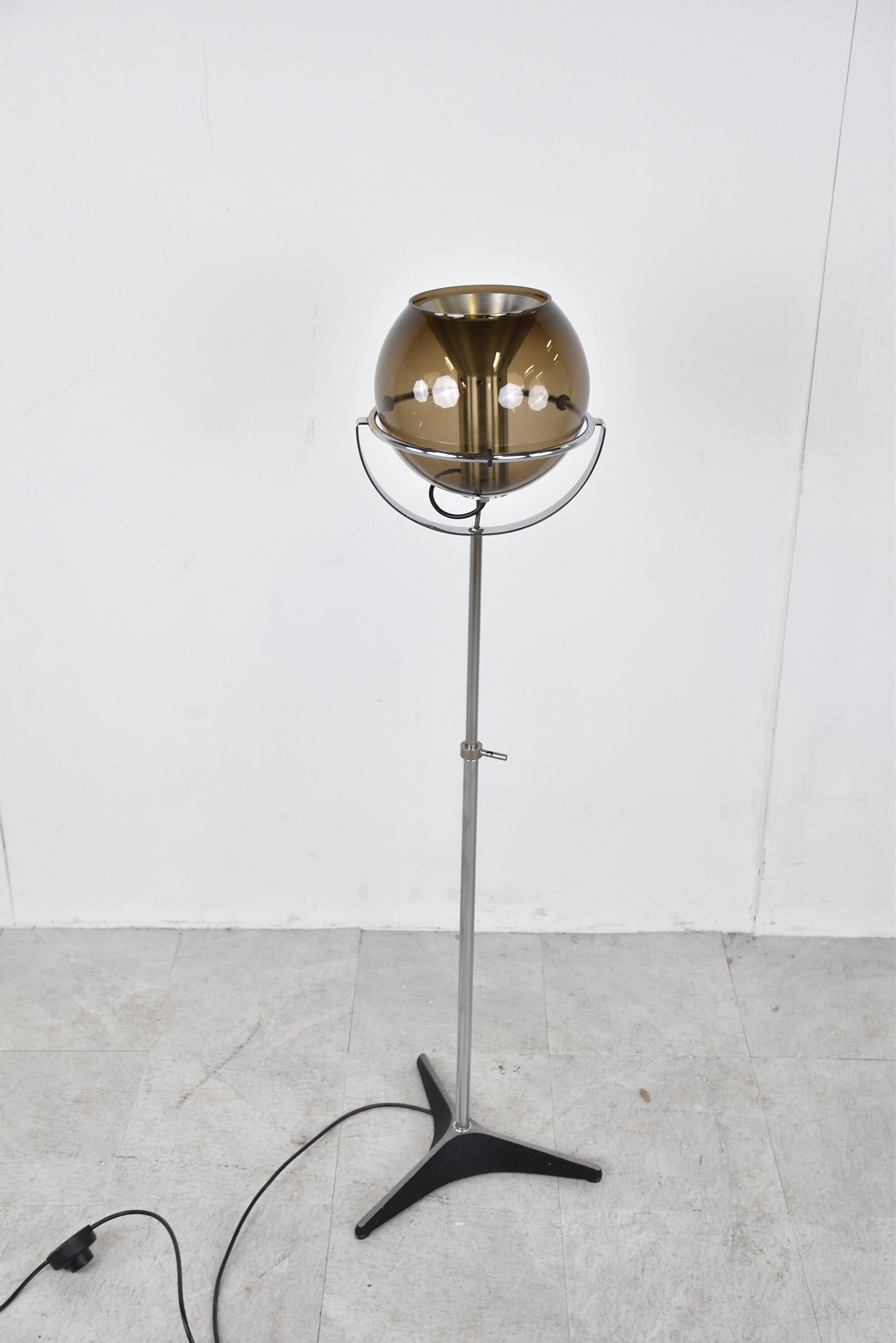 in beroep gaan meer Titicaca pantoffel Mid-century Globe Floor Lamp by Frank Ligtelijn for Raak - Etsy