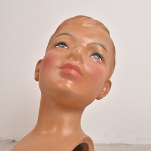 Vintage mannqeuin head - mannequin display - art deco - milinery stand - shop display - plaster head