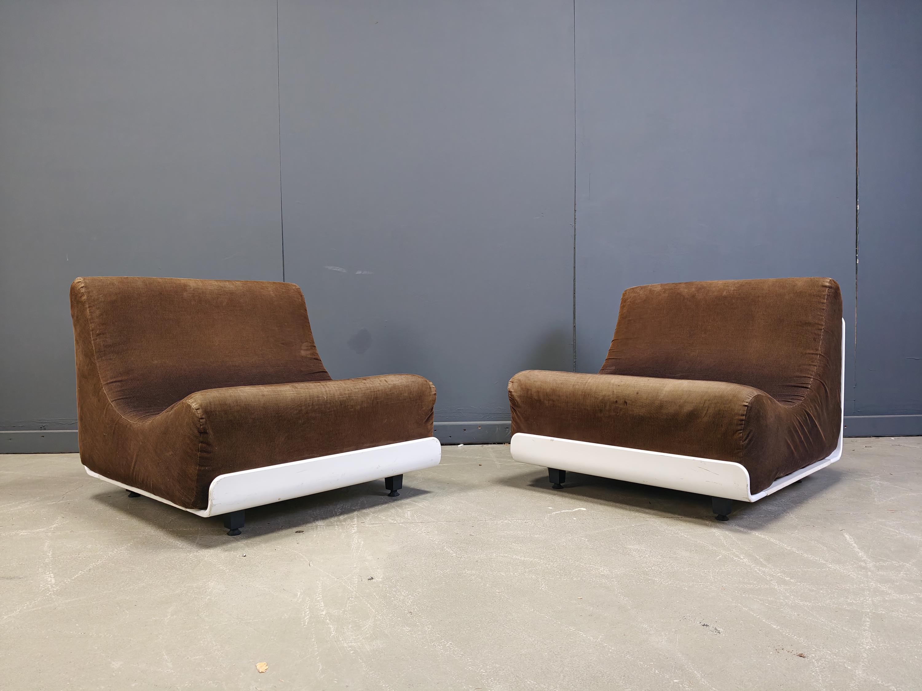 ドイツ ヴィンテージ スペースエイジ 1Pソファ ミッドセンチュリー Space age sofa - Etsy 日本