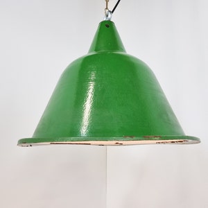Large vintage industrial green enamel pendant lights, 1960s - vintage industrial lamps - industrial lighting