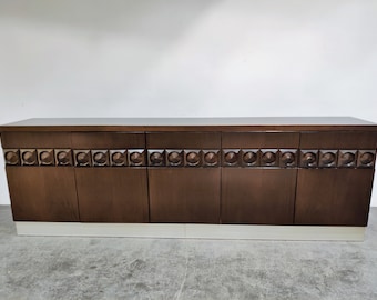 Brutalist Credenza, 1970er Jahre - brutalist credenza - brutalist credenza - 1970s brutalist credenza