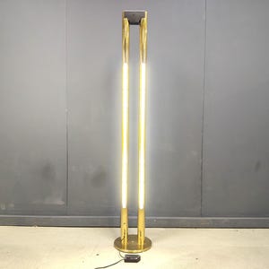 Vintage brass tube light floor lamp, 1980s - vintage modernist italian floor lamp - modernism - design floor lamp