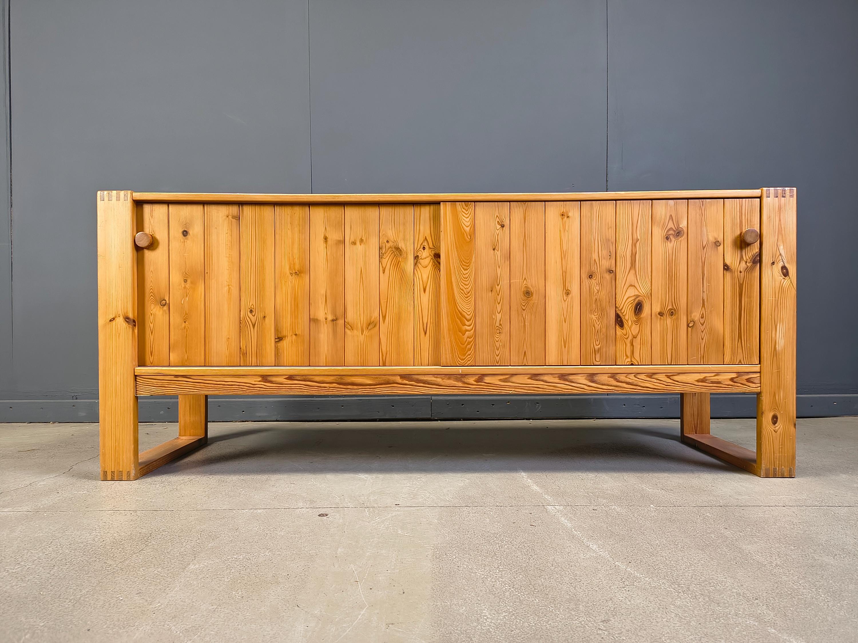 Enfilade Scandinave En Pin, Années 1960 - Buffet Vintage Pin Armoire