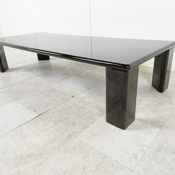 Table basse Ming par Kazuhide Takahama, années 1970 - table basse italienne - table basse laquée - table basse des années 1970