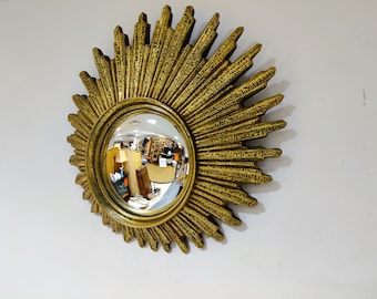 Miroir de sunburst d’or du milieu du siècle, années 60 - miroir doré de sunburst - miroir de majordome de cru - miroir de convexe de cru - miroir d’or