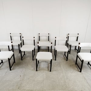 Set of 8 brutalist dining chairs by Emiel Veranneman for Decoene, 1970s - vintage design chairs - bouclé dining chairs