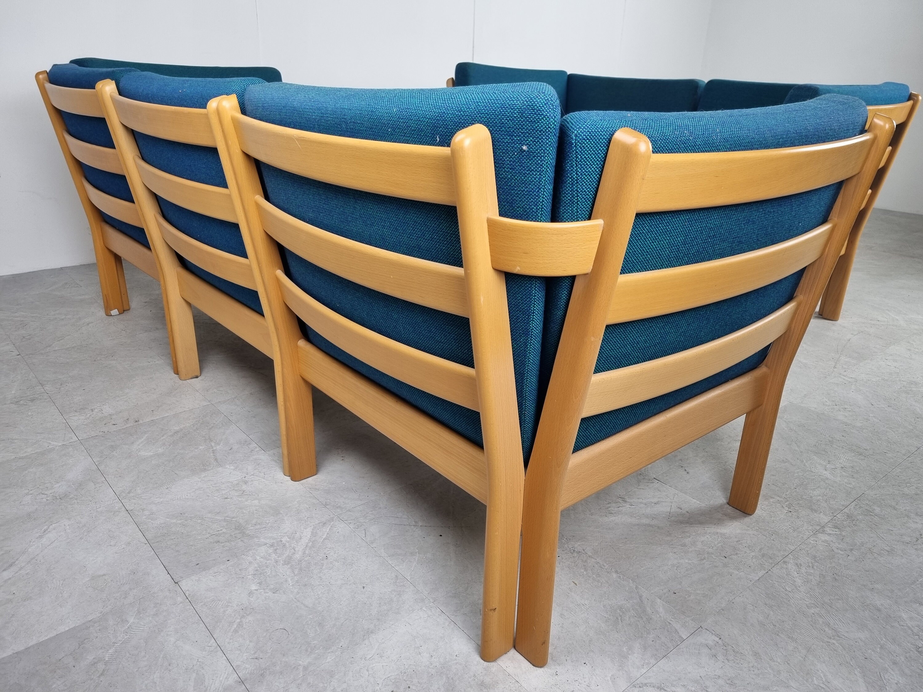 GMEH246B○GETAMA / ゲタマ September Sofa Mod GE-236/4 sofa by Hans J. Wegner for Getama, 1960s | intOndo