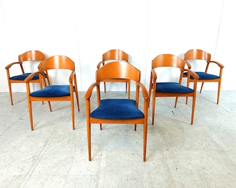 Vintage spanish wooden  armchairs, 1990s set of 6 - vintage design dining chairs - dining chairs with armrests - velvet chairs