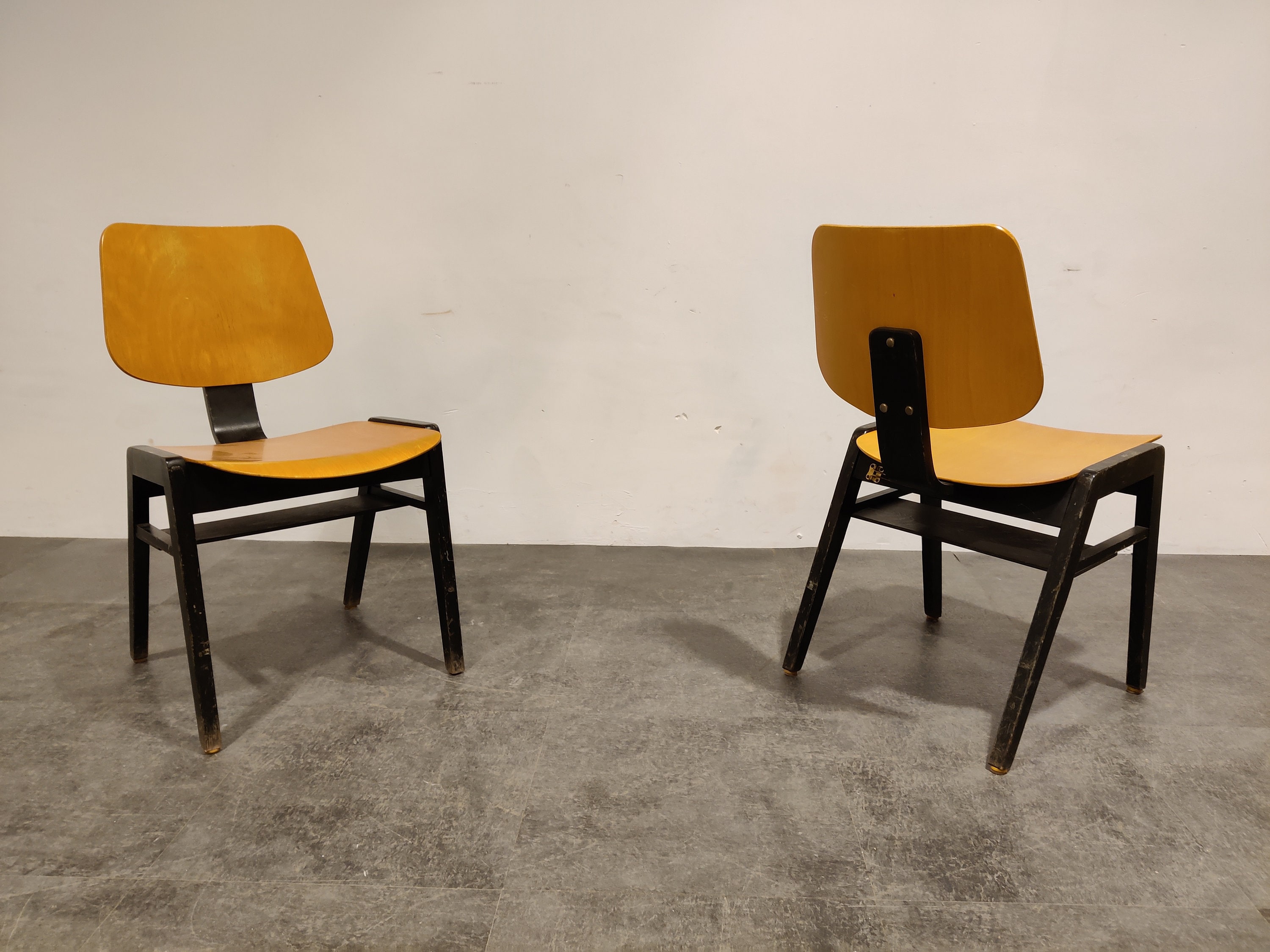 chaises En Contreplaqué