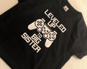 Combinando ropa, camiseta y chaleco de jugador de hermana mayor, subido de nivel a hermana mayor, el jugador 2 ha entrado al juego.