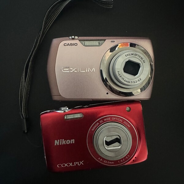 Broken Nikon lens Coolpix S3100 and Casio Exilim EX-Z350 defective pieces parts