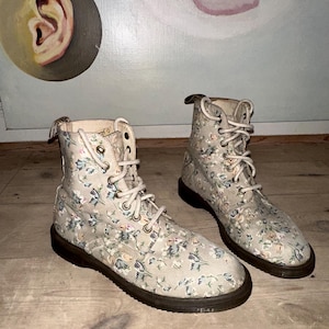 Floral Dr Martens boots size 38 women