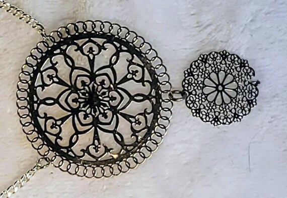 1970s Silver Tone Mandala Necklace - Geometric Fi… - image 6