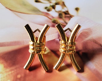 Vintage Gold Tone Modernist Clip On Earrings/Gift Idea