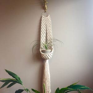 VENUS WALL Macramé Plant Hanger Retro 70s Collection  Line in White Rope Pot Holder Boho Hippie Mid Century Modern Bohemian Vintage Style