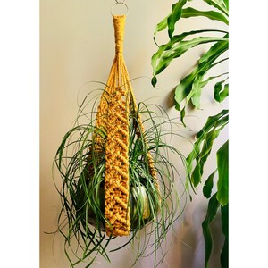 VANESSA Macramé Plant Hanger Cat-Friendly No Fringe//Jute, White or Black Retro 70s Bohemian Boho Hippie Vintage Home