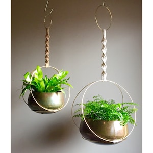 SANSA Hoop Macramé Plant Hanger//Brass Ring White Black Jute Cord Hanging Macramé Plants Rustic Bohemian Plant