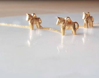 Minimal 18k Gold Horse necklace,Dala Horse Necklace,Swedish Horse,minimalist necklace,Bridesmaid Gift,Mothers day Necklace, birthday gift