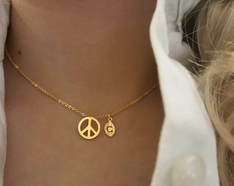 Zierliche Petite Peace Zeichen Halskette, Peace Halskette, Layering Halskette, winzige Halskette, Brautjungfer Geschenk, geschätztes Geschenk