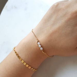 Delicate Petite Peas in pod Bracelets,Delicate Pod Bracelet, Pod bracelet,Thin Gold Chain, Layering Bracelet ,Bridesmaid Gift