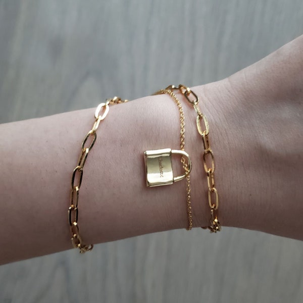 Padlock Pendant bracelet•Personalized name.roman numeral bracelets.Gold Lock bracelet for Friendship Lovers .bridesmaid gift unique bracelet