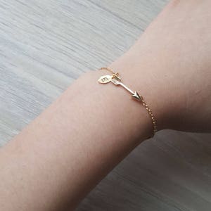 Delicate Petite Arrow Bracelets,Delicate Arrow Bracelet,initial bracelet,Thin Gold Chain, Layering Bracelet ,Bridesmaid Gift